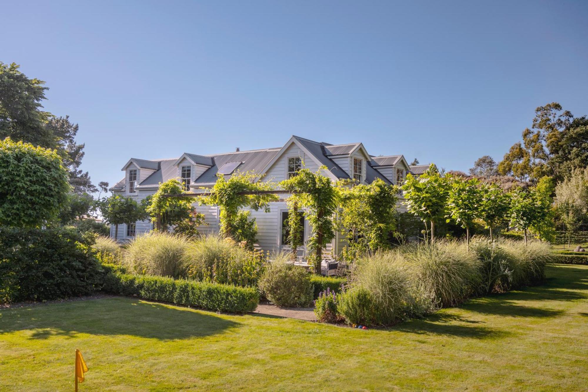 Ranginui Retreat Villa Masterton Bagian luar foto